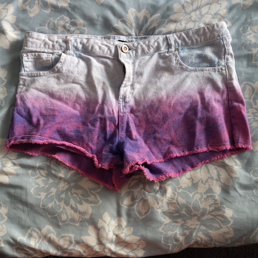 Forever 21 shorts size 30